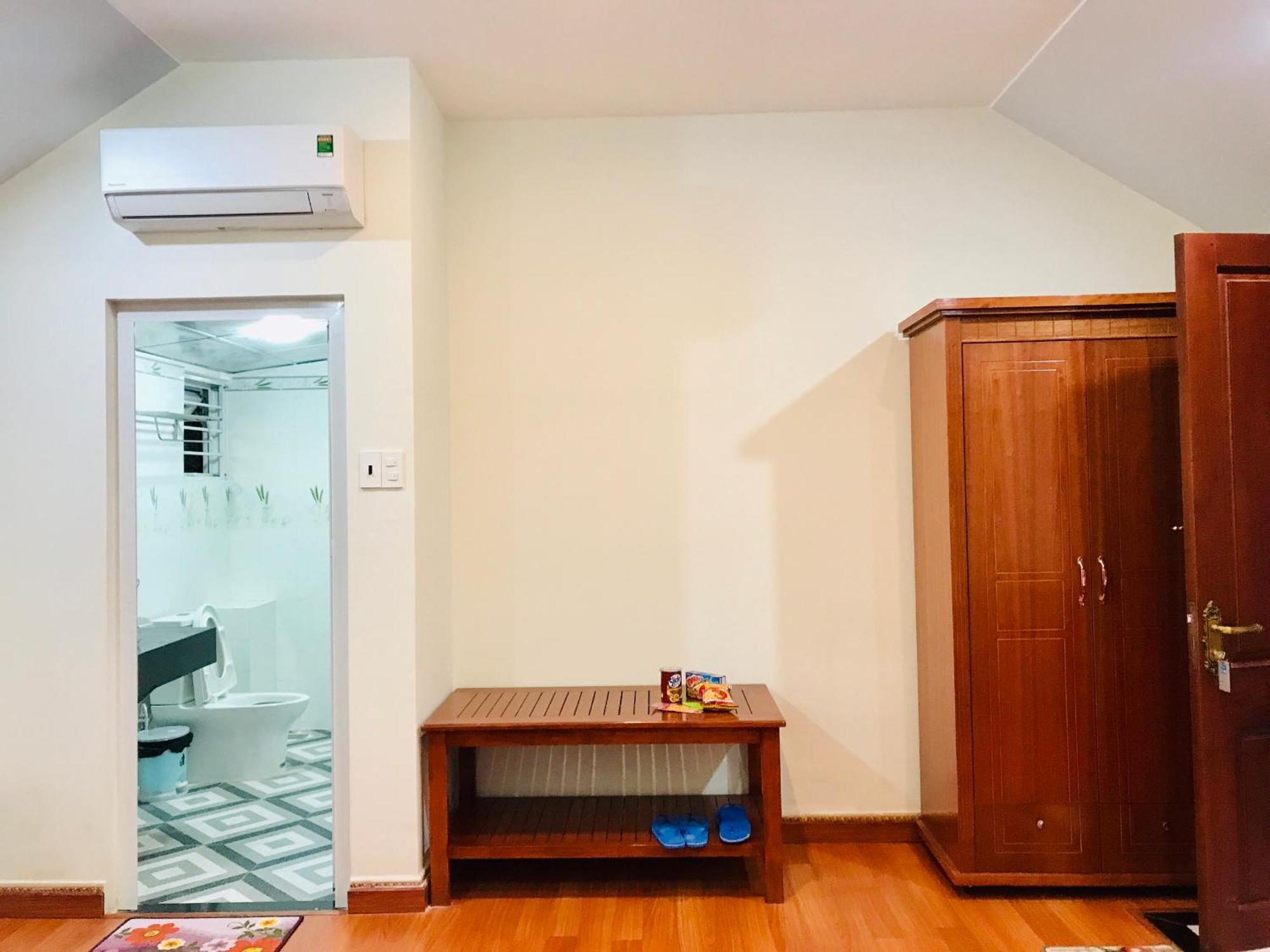 Khach San Hung Viet Hotel Kon Tum Exterior photo